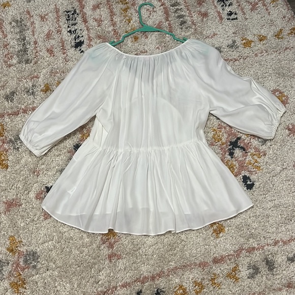 Ruffle top. Size S. - Picture 2 of 4